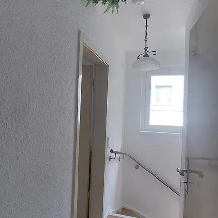 Ferienwohnung Sonnenhof - Remscheid - Garten - Parken - Kueche - Naehe Vaillant, Sana-Klinikum, Schloss Burg! Remscheid