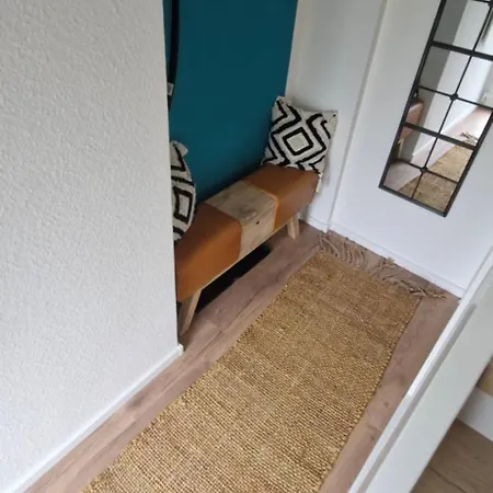 Apartament Ferienwohnung Sonnenhof - Remscheid - Garten - Parken - Kueche - Naehe Vaillant, Sana-Klinikum, Schloss Burg!