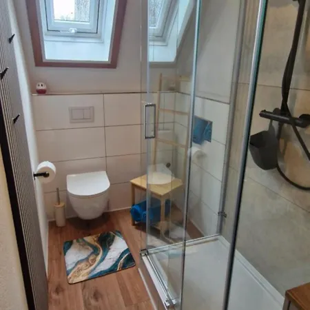 Ferienwohnung Sonnenhof - Remscheid - Garten - Parken - Kueche - Naehe Vaillant, Sana-Klinikum, Schloss Burg! Apartament Remscheid