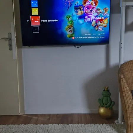 Ferienwohnung Sonnenhof - Remscheid - Garten - Parken - Kueche - Naehe Vaillant, Sana-Klinikum, Schloss Burg! Apartament *