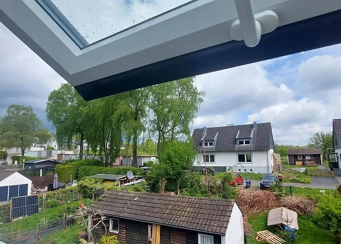 Sonnenhof - - Garten - Parken - Kueche - Naehe Vaillant, Sana-klinikum, Schloss Burg! Lejlighed