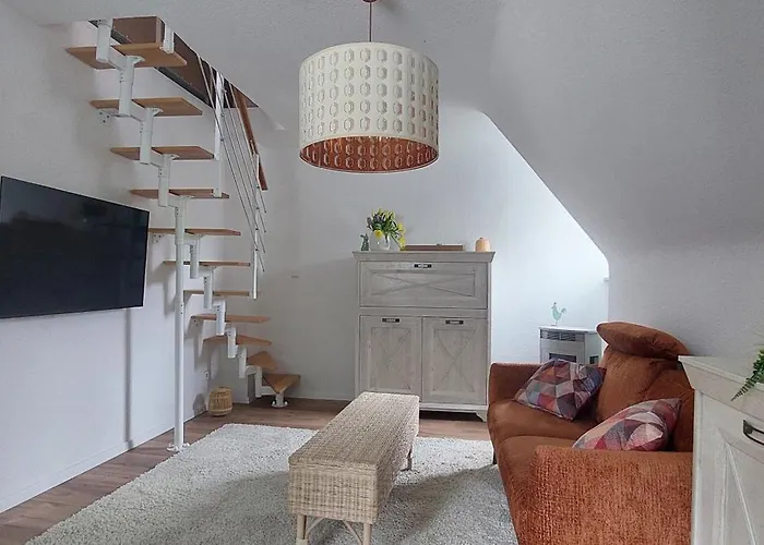 Lejlighed Sonnenhof - - Garten - Parken - Kueche - Naehe Vaillant, Sana-klinikum, Schloss Burg! Remscheid