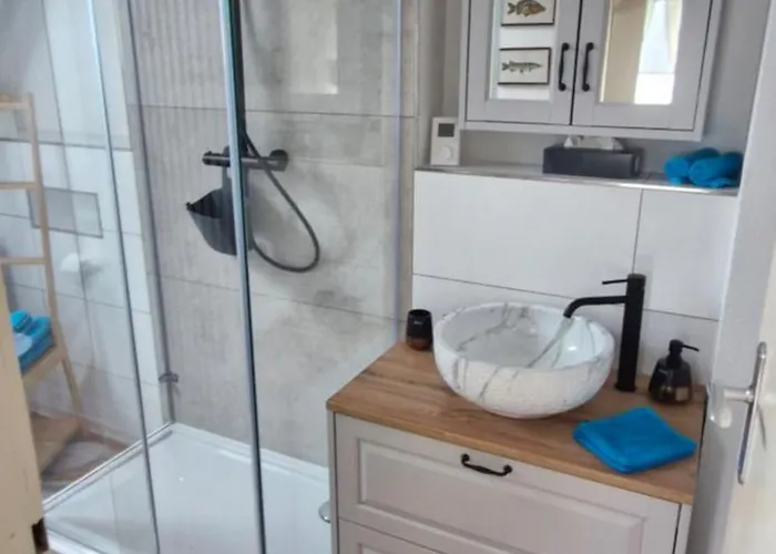 Sonnenhof - - Garten - Parken - Kueche - Naehe Vaillant, Sana-klinikum, Schloss Burg! *