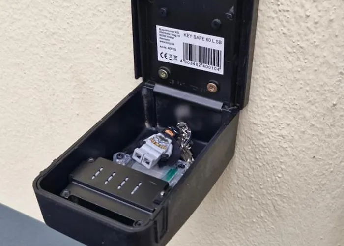 Sonnenhof - - Garten - Parken - Kueche - Naehe Vaillant, Sana-klinikum, Schloss Burg! * Remscheid